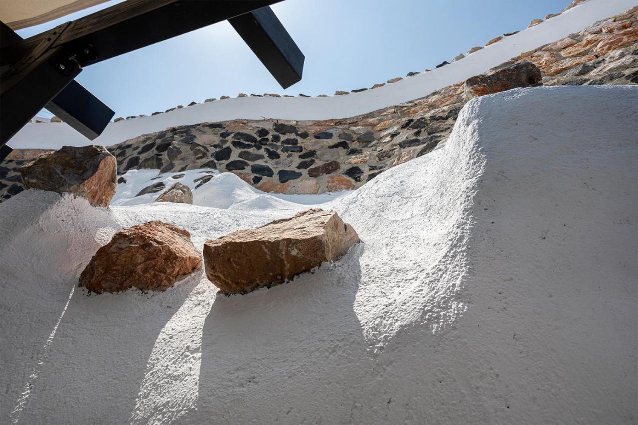 פירוסטפני Rafael' S Mediteranian Cave Suites מראה חיצוני תמונה